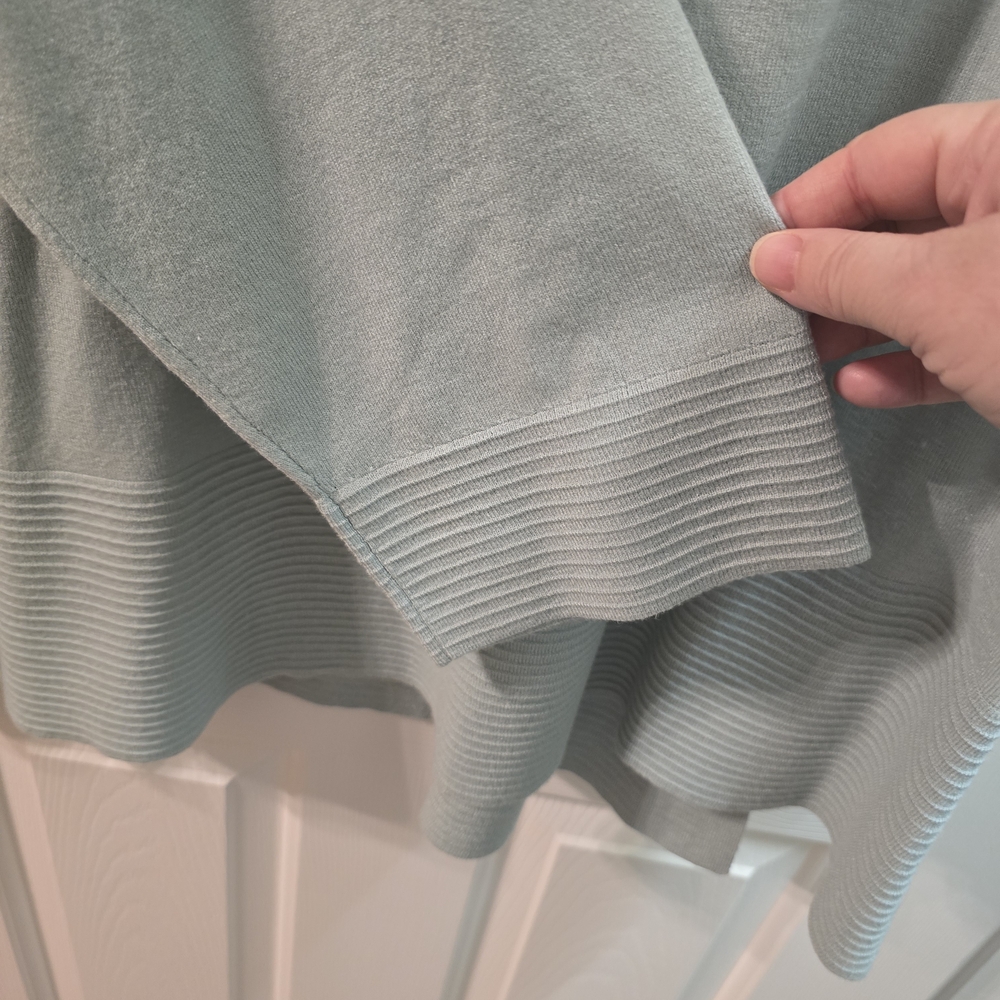 Cyrus Light Mint Green Lightweight Oversized Knit Top - Picture 3 of 5